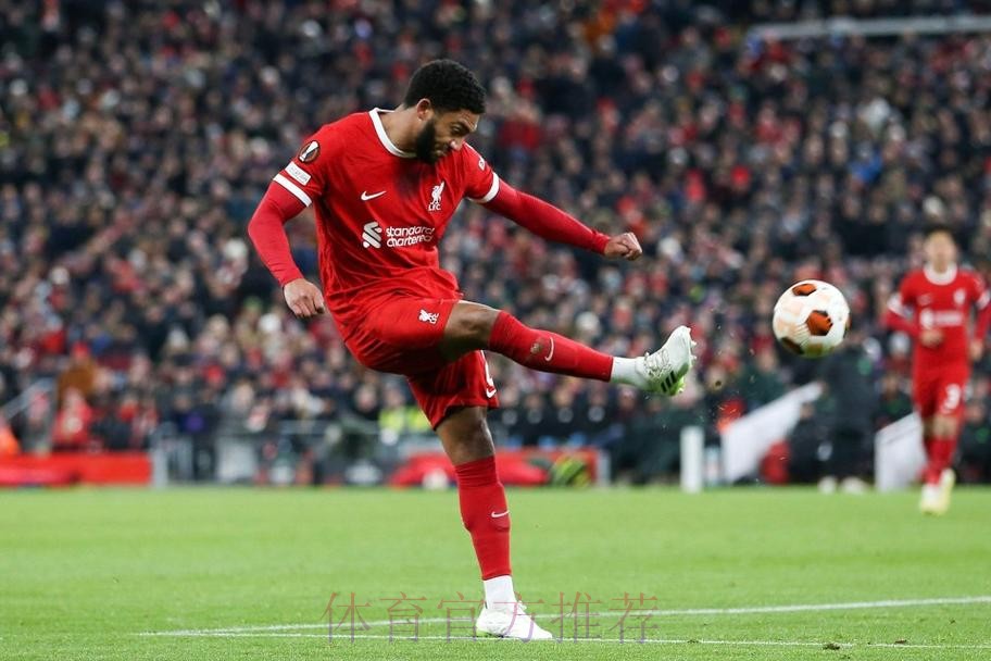 隆戈:米兰今夏想签森林中卫穆里略,冬窗首选仍是乔-戈麦斯 隆戈:米兰今夏想签森林中卫穆里略,冬窗首选仍是乔-戈麦斯